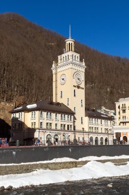 Kayak Merkezi vadi Rosa Khutor içinde. Sochi, Rusya Federasyonu
