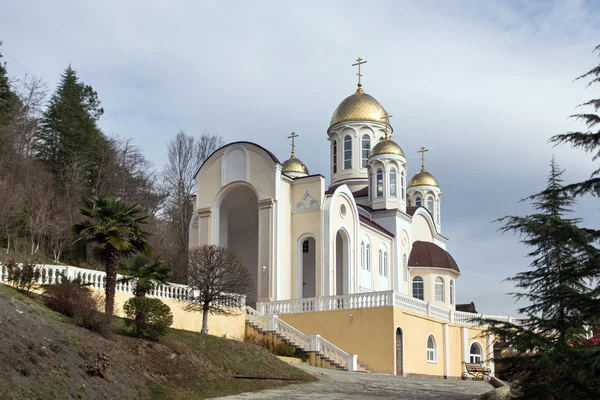 Kerk van Kazan pictogram onze-lieve-vrouw in Dagomys, Rusland — Stockfoto