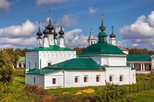 Suzdal. Friday Church and Entry into Jerusalem church — Stock Photo, Image
