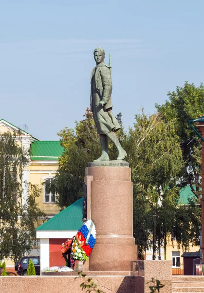 Tambov. A Rússia. Monumento a Zoya Kosmodemyanskaya — Fotografia de Stock