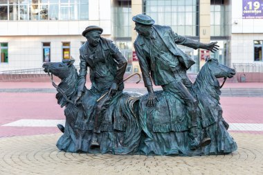 Anıt palyaçolar Yuri Nikulin ve Michael Shuidin Kursk, Russi içinde