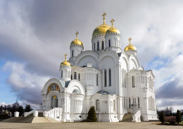 Szent Háromság szeráf-Diveevo kolostor, Diveevo, Oroszország — Stock Fotó
