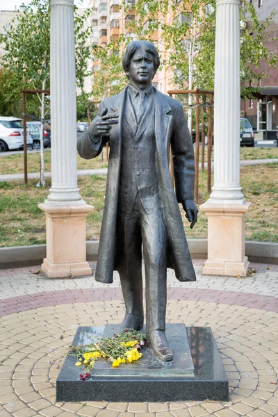 Monumento ao poeta russo Sergei Yesenin. Belgorod. Rússia — Fotografia de Stock