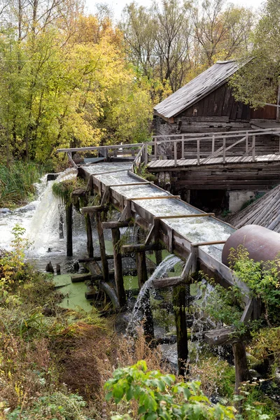 Eski su değirmeni — Stok fotoğraf