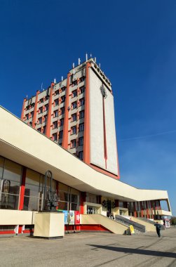 Tren istasyonunun şehrin Lipetsk modern binalar. Rusya