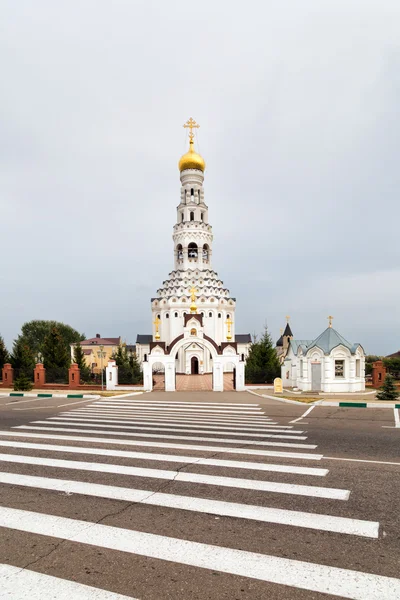 Peter e Paul igreja. Prokhorovka. Rússia — Fotografia de Stock