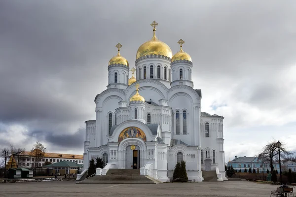 Holy Trinity Seraphim-Diveevo monastery, Diveevo, Russia — Stock Photo, Image