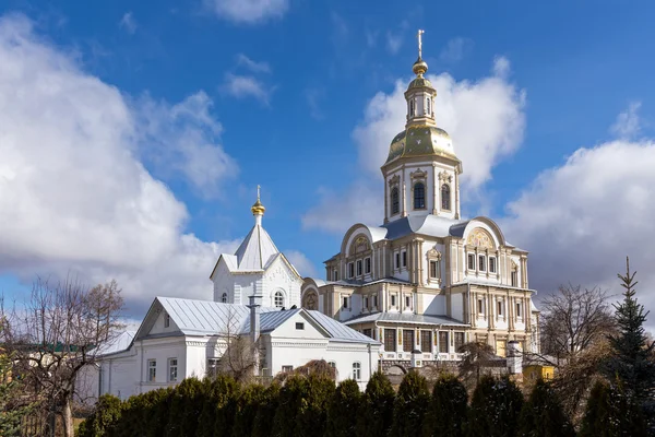 Holy Trinity Seraphim-Diveevo monastery, Diveevo, Russia — Stock Photo, Image