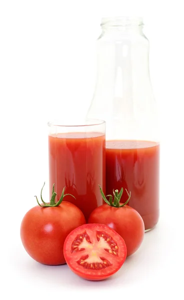 Tomater och tomatjuice. — Stockfoto