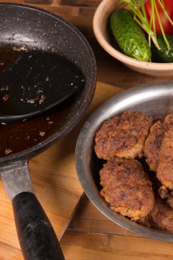 Sadece pişmiş köfte