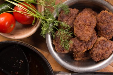Sadece pişmiş köfte