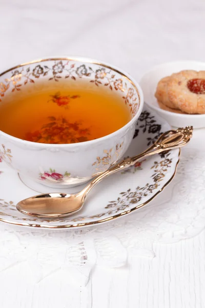 Antique tea cup — Stock Photo, Image