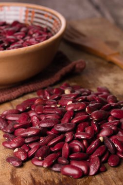 Barbunya fasulyesi bir seramik kase 