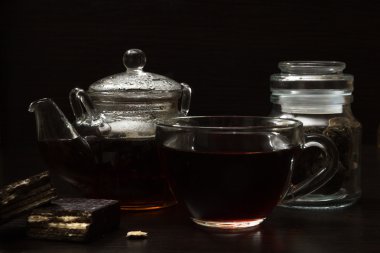 Çay ve çaydanlık.