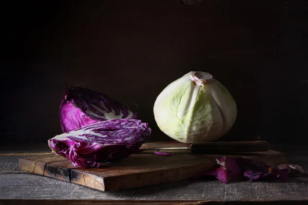 Naturaleza muerta con col — Foto de Stock