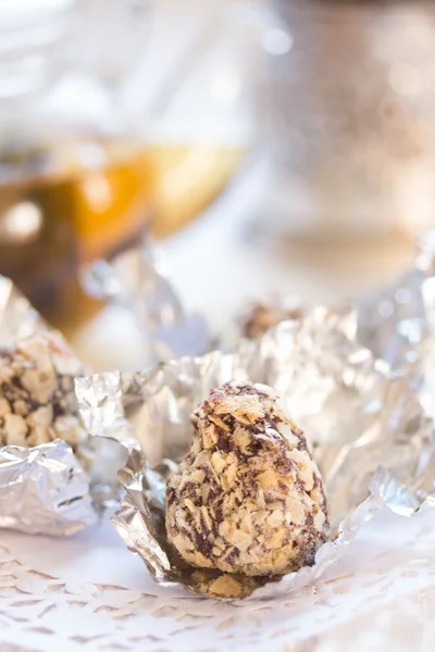 Caramelle al cioccolato e wafer schiacciati — Foto Stock