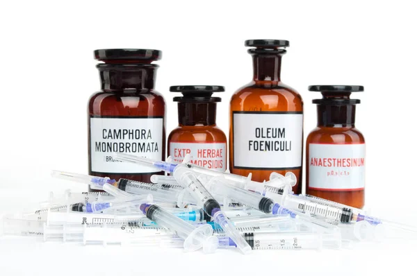 Une Image Bouteilles Contenant Des Médicaments Des Seringues Médicales — Photo