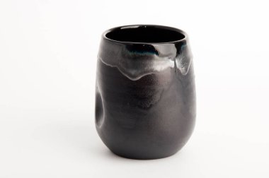 Siyah çömlek kabı görüntüsü