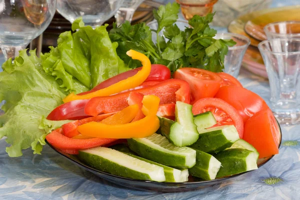 Fresh vegetables on a plate — Stock Photo, Image