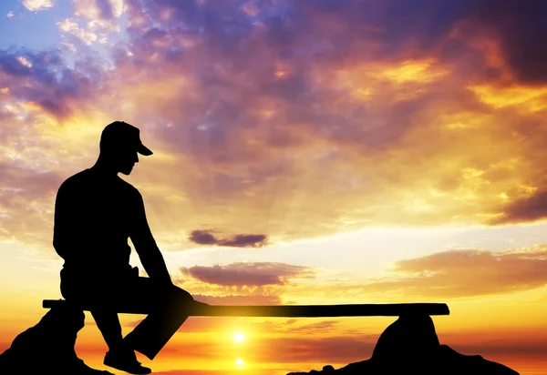 The lonely person sitting on breakage — Stock Photo, Image