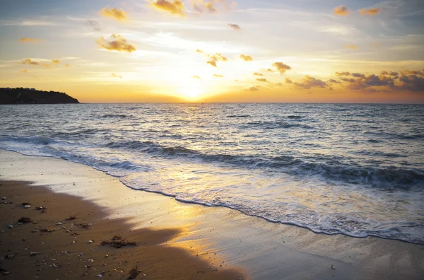 Puesta de sol sobre el mar. —  Fotos de Stock