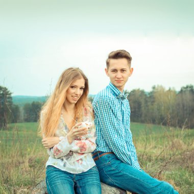 Çift yeme dondurma açık havada