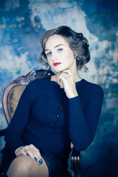 Teenage girl in a vintage dress — Stock Photo, Image