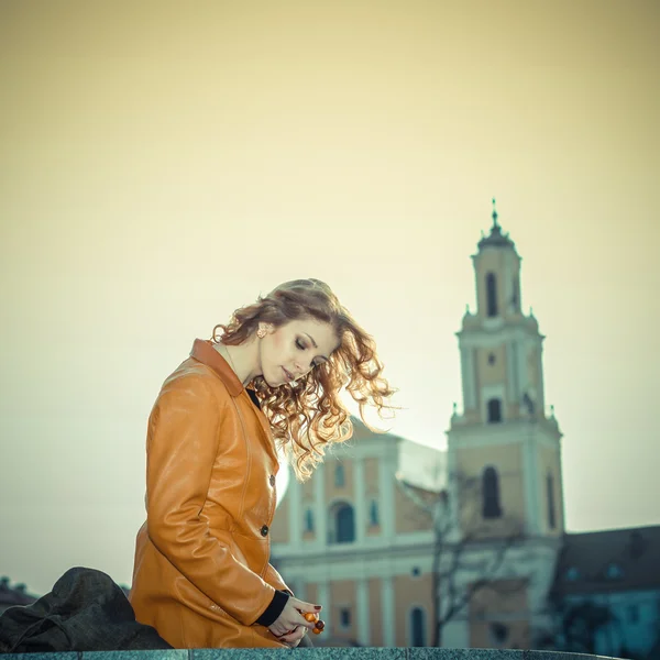 Beautiful girl praying outdoors — Stock Photo, Image