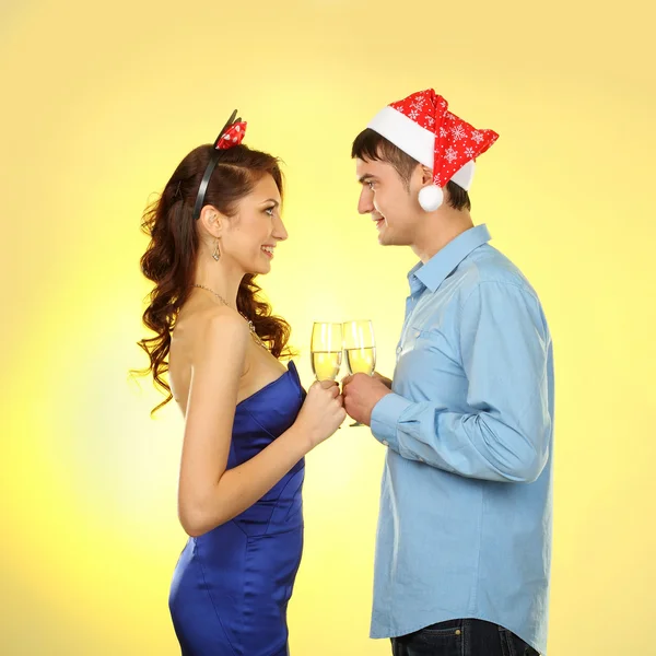 Casal comemorar o Natal — Fotografia de Stock