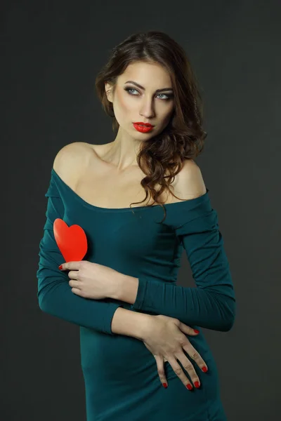 Joyful Girl with Valentine Heart. — Stock Photo, Image