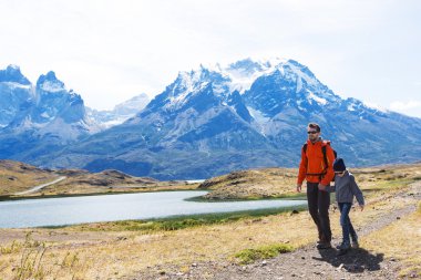 Aile Patagonya'da hiking