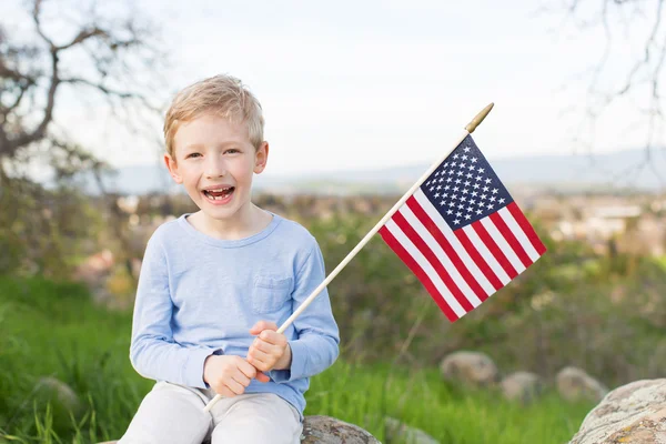 Kid celebrating 4th of july — Stock Photo, Image