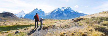 Aile Patagonya'da hiking