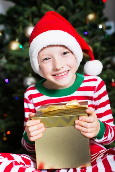 Kid på jul — Stockfoto