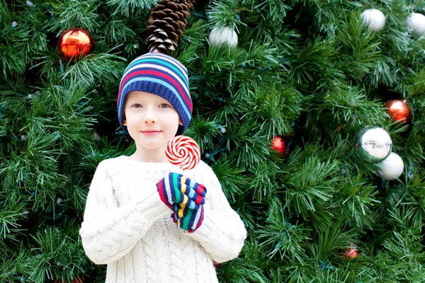 Kid at christmas time — Stock Photo, Image