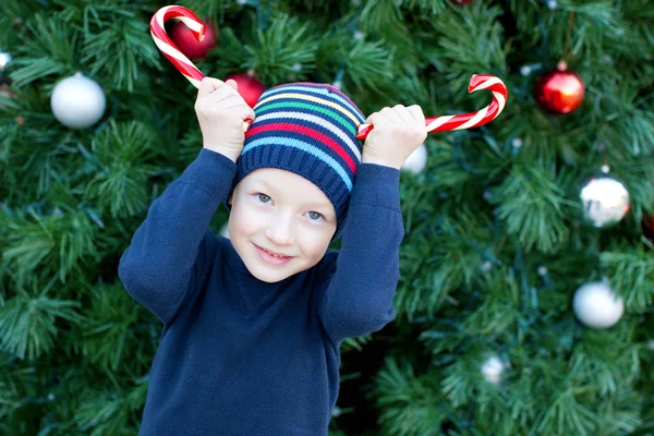 Kid at christmas — Stock Photo, Image