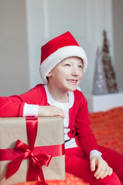 Kid at christmas — Stock Photo, Image