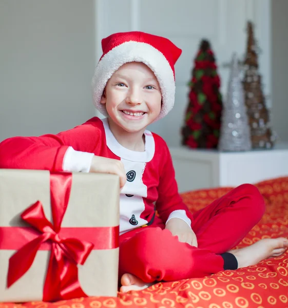 Enfant à Noël — Photo