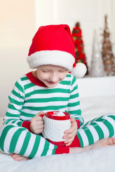 Niño en Navidad — Foto de Stock