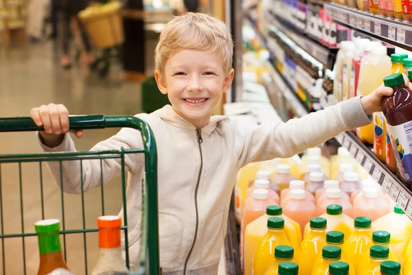 Kinder einkaufen — Stockfoto