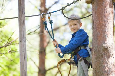 Macera Parkı'nda çocuk