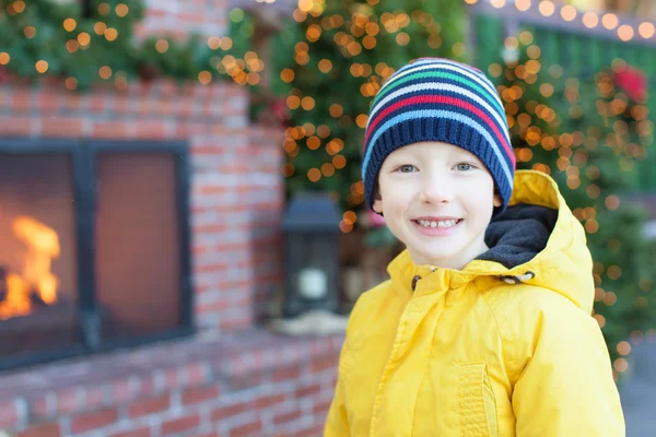 Kid på jul — Stockfoto