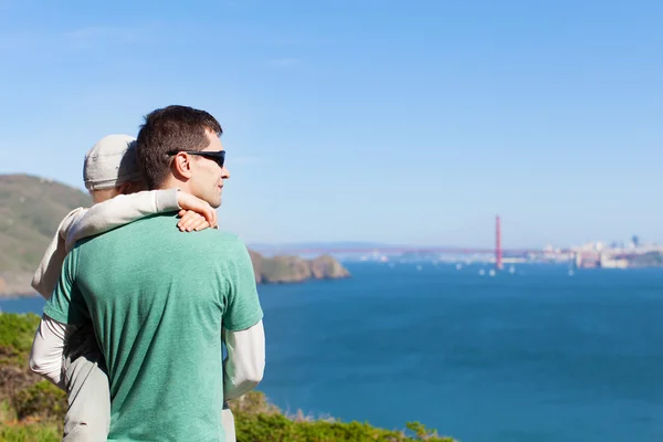 Family in san francisco — Stock Photo, Image