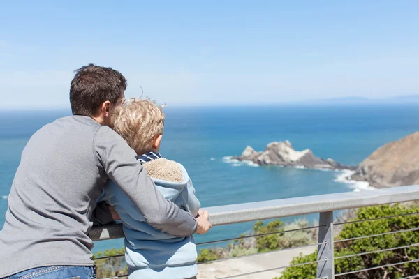 Familia en california — Foto de Stock