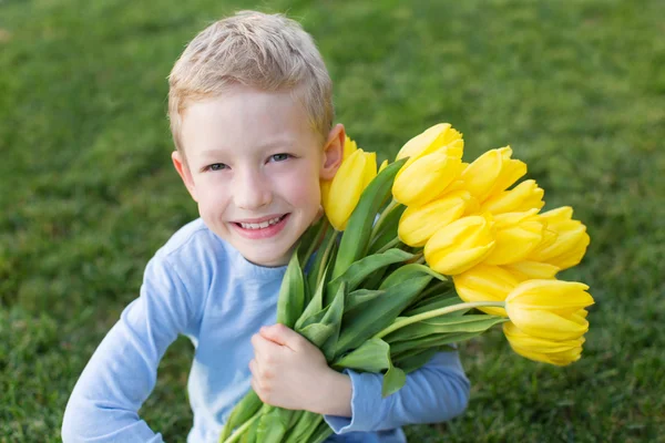 Kid at spring time — Stock Photo, Image