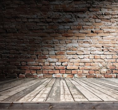 Tuğla duvarlı eski oda