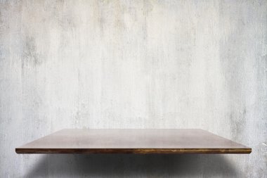 Beton duvar boş rafları