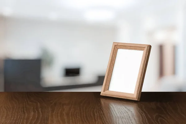 Cornice Fotografica Sul Tavolo Legno Nel Soggiorno — Foto Stock