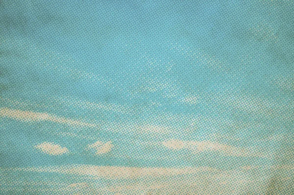 古い紙のテクスチャにレトロな空のパターン ヴィンテージの雲 — ストック写真