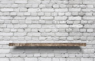 tuğla duvardaki boş raf